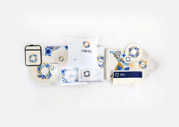 Table setting -blue white-basic